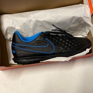 Men soccer shoes